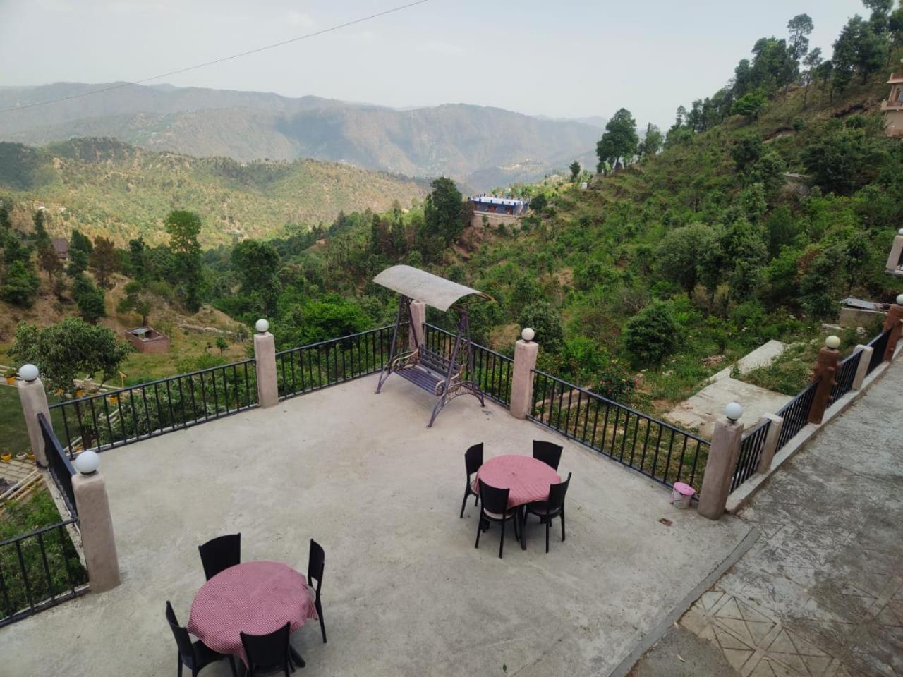 Royal Dutch Resorts And Doll Museum Mukteshwar Exterior photo
